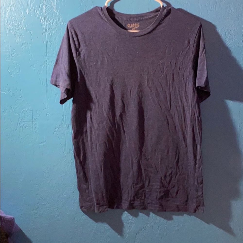 Blue Old Navy tee
